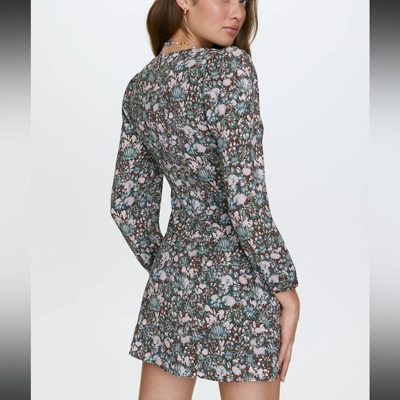 ARITZIA Sunday Best Grayson Dress - Picture 3 of 12